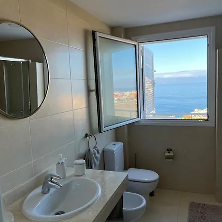 Luxury House With 3 Bedrooms, Sea Wiew And Swimming Pool In A Quiet Puerto de Santiago