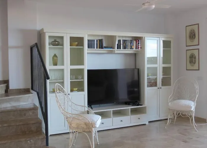 Luxury House With 3 Bedrooms, Sea Wiew And Swimming Pool In A Quiet *