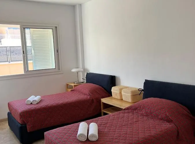 Luxury House With 3 Bedrooms, Sea Wiew And Swimming Pool In A Quiet Nyaraló
